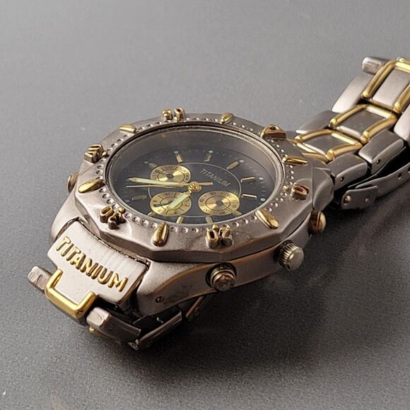 Vintage Titanium Chronograph Wristwatch - Two-Tone Band, Japan Quartz Movement - Picture 15 of 16